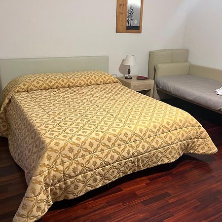 Gioviale Rooms Портичи Экстерьер фото